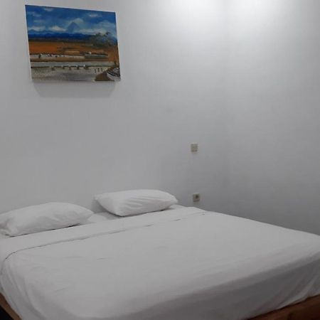 Mandalika Homestay Kuta  Eksteriør billede