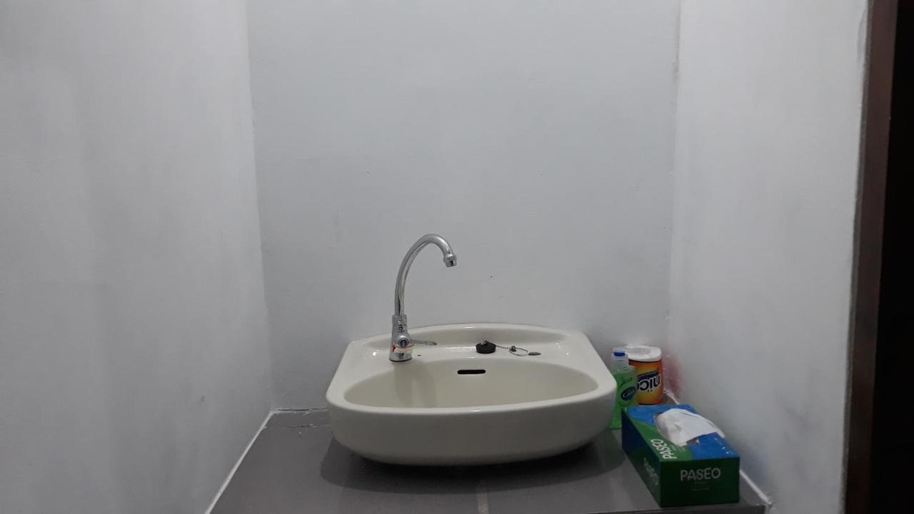 Mandalika Homestay Kuta  Eksteriør billede