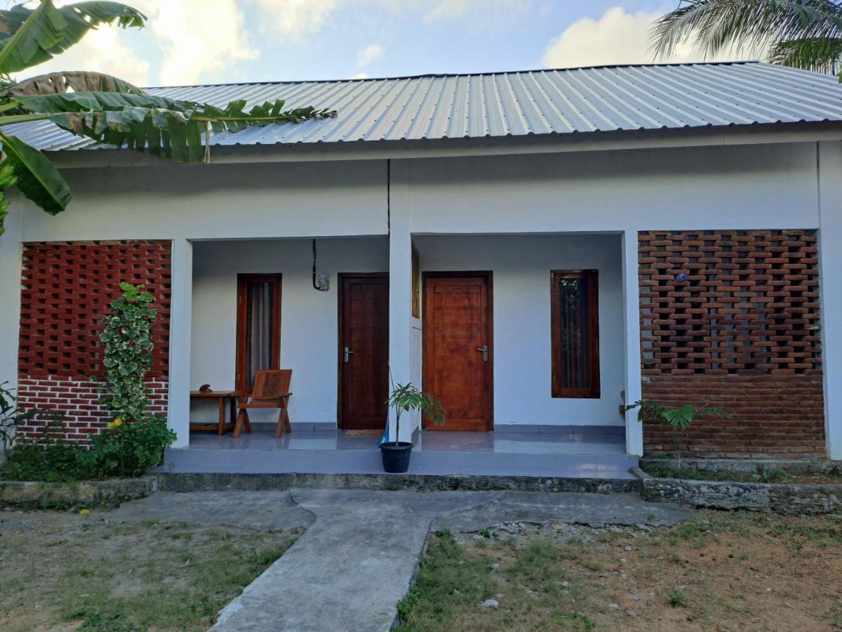Mandalika Homestay Kuta  Eksteriør billede